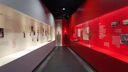 Muzeum Jana Pawła II i Prymasa Wyszyńskiego "Mt 5,14"
